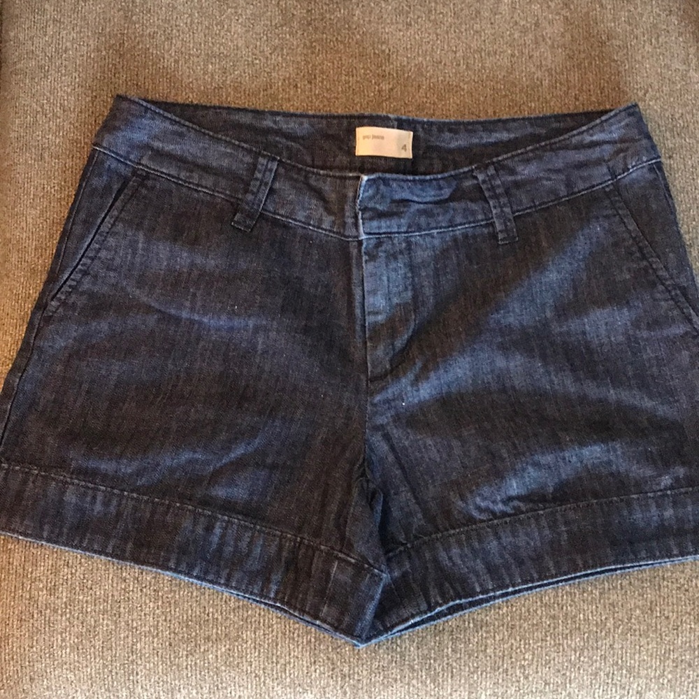 Gap shorts